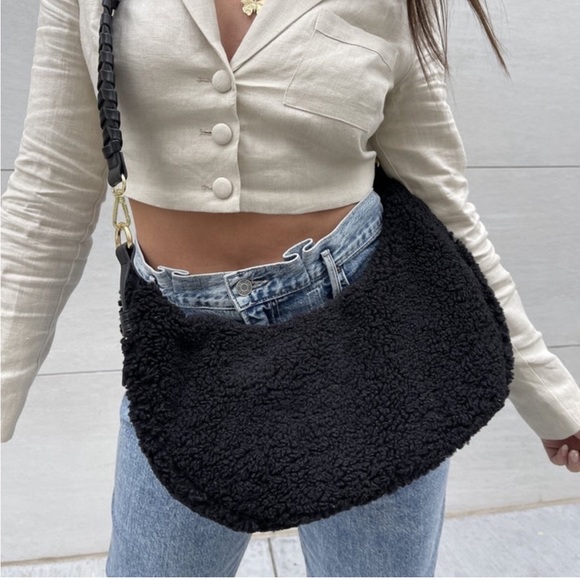 Jules Kae black sherpa fleece shoulder bag - Picture 6 of 9